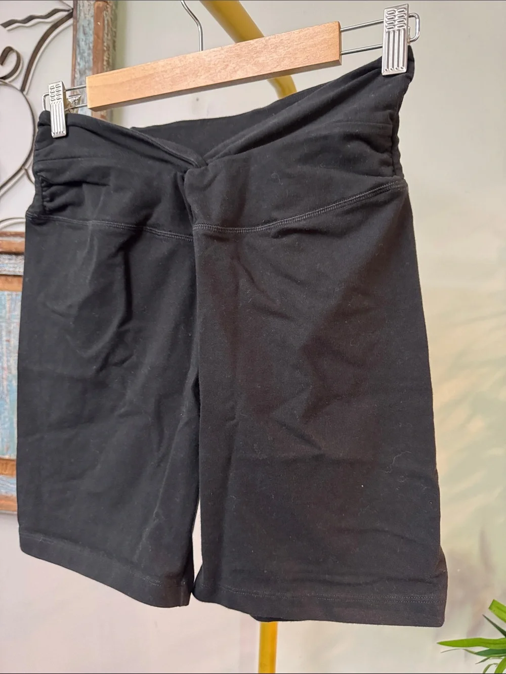 PINK Victoria's Secret Black High-Waist V-Front Bike Shorts EUC L